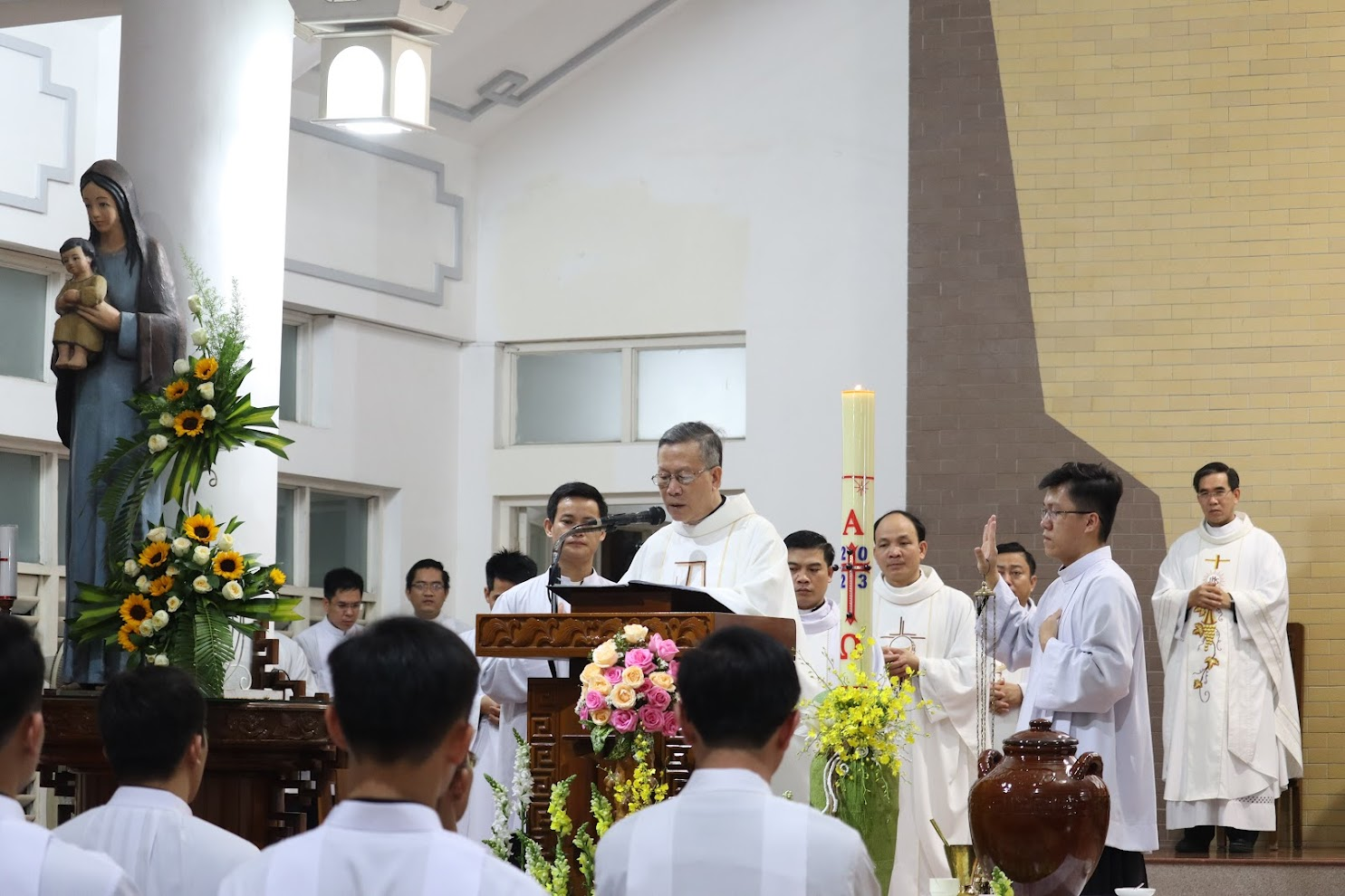Đại Chủng viện Sao Biển cử hành Tam nhật Vượt qua - Đỉnh cao của Năm Phụng vụ